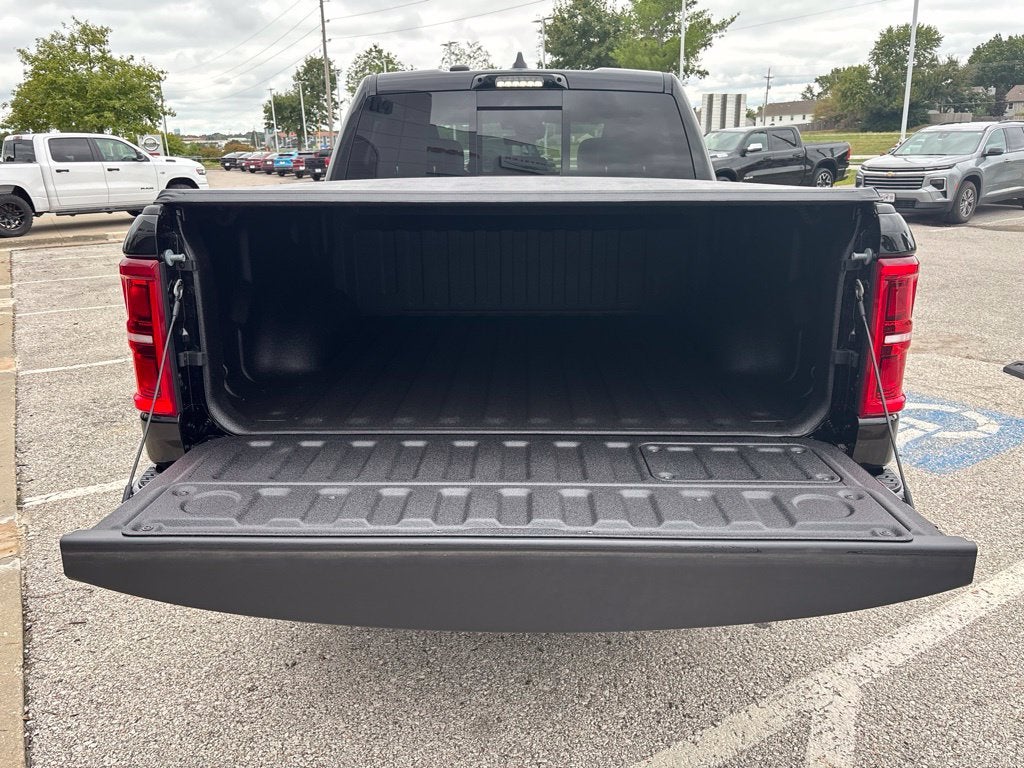2027 RAM Ram 1500 RAM 1500 LIMITED CREW CAB 4X4 5'7' BOX