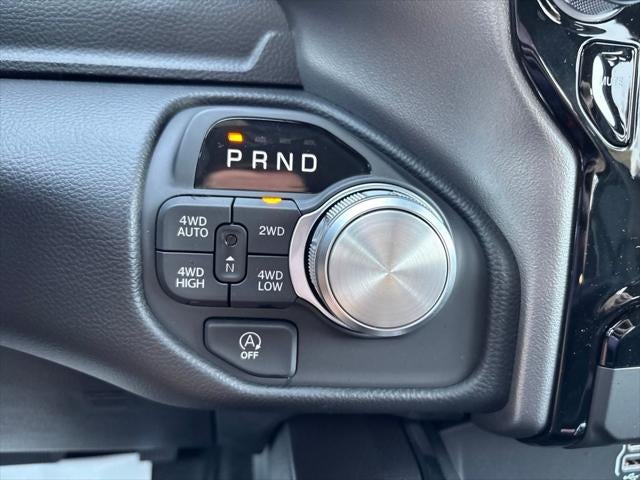 2027 RAM Ram 1500 RAM 1500 LARAMIE CREW CAB 4X4 5'7' BOX
