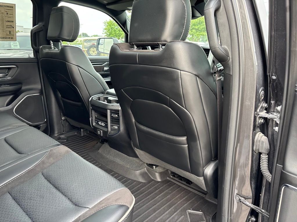 2024 RAM 1500 Laramie Crew Cab 4x4 5'7' Box