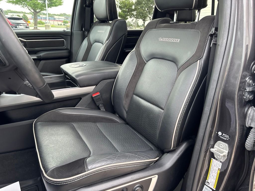 2024 RAM 1500 Laramie Crew Cab 4x4 5'7' Box