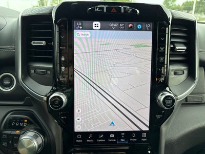 2024 RAM 1500 Laramie Crew Cab 4x4 5'7' Box
