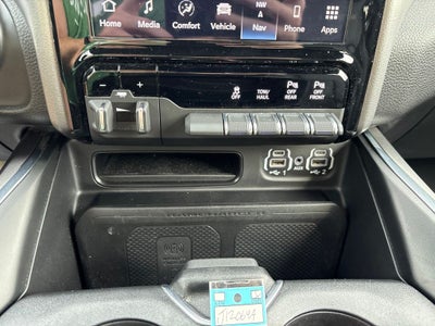 2024 RAM 1500 Laramie Crew Cab 4x4 5'7' Box