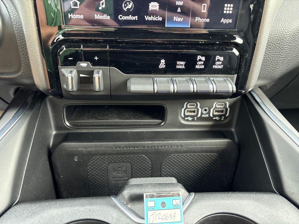 2024 RAM 1500 Laramie Crew Cab 4x4 5'7' Box