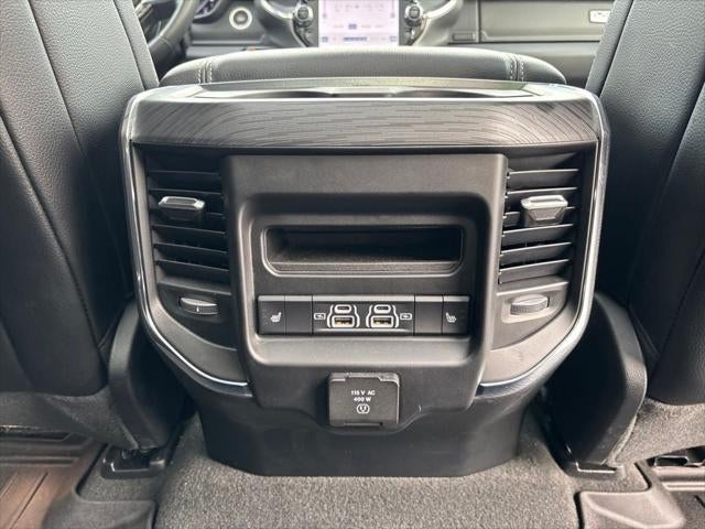 2024 RAM 1500 Laramie Crew Cab 4x4 5'7' Box
