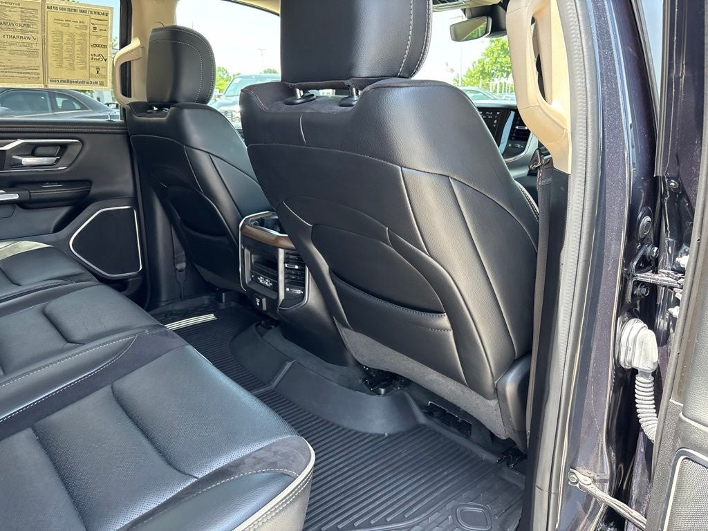 2021 RAM 1500 Laramie Crew Cab 4x4 5'7' Box