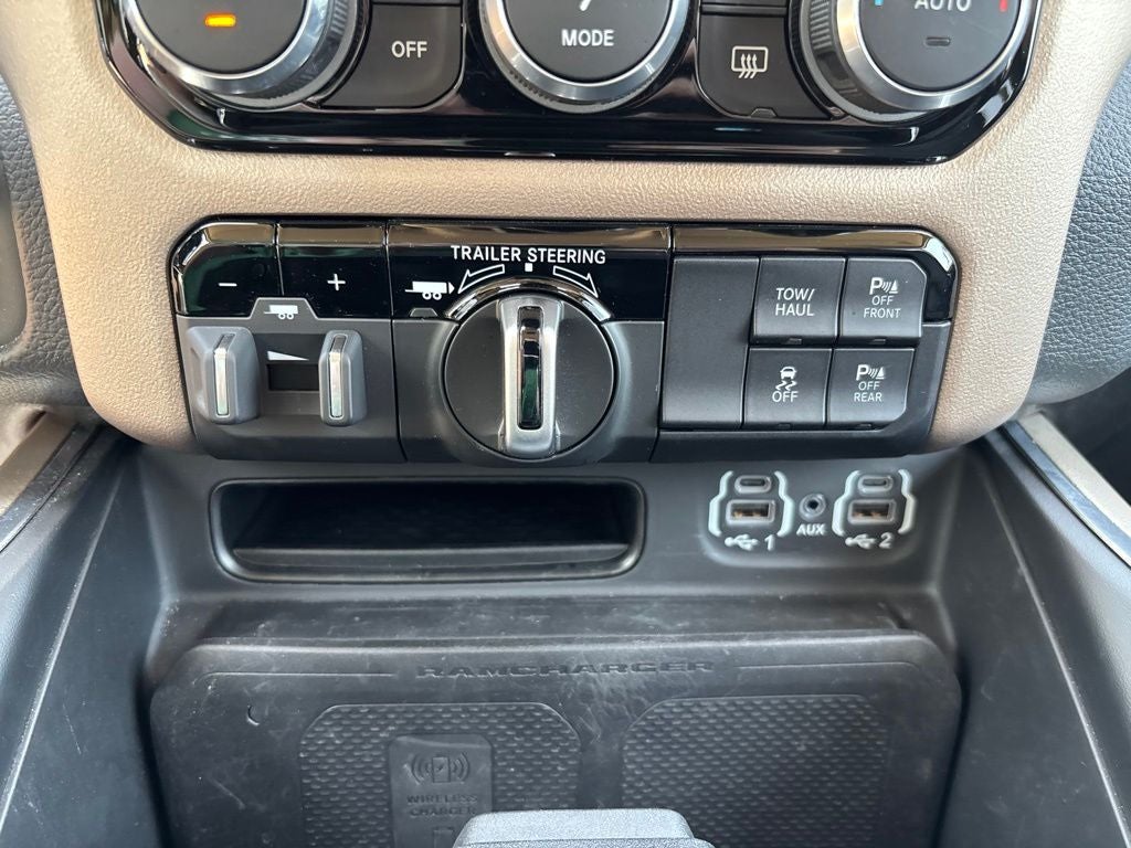 2021 RAM 1500 Laramie Crew Cab 4x4 5'7' Box