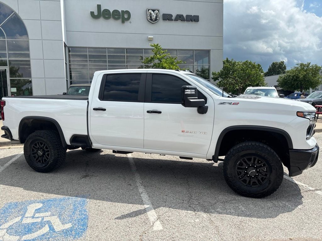 2024 Chevrolet Silverado 2500HD 4WD Crew Cab Standard Bed ZR2