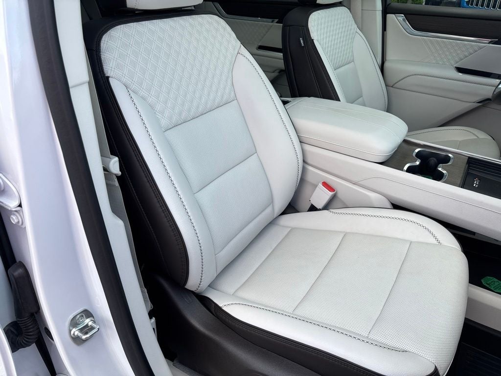 2024 GMC Acadia AWD Denali