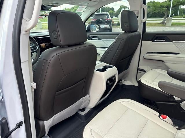 2024 GMC Acadia AWD Denali