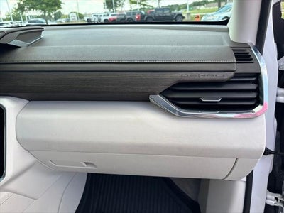 2024 GMC Acadia AWD Denali