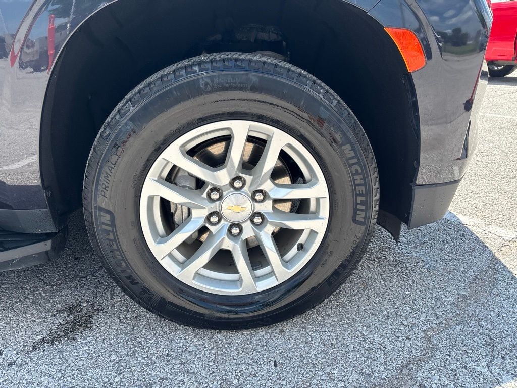 2024 Chevrolet Suburban 4WD LT