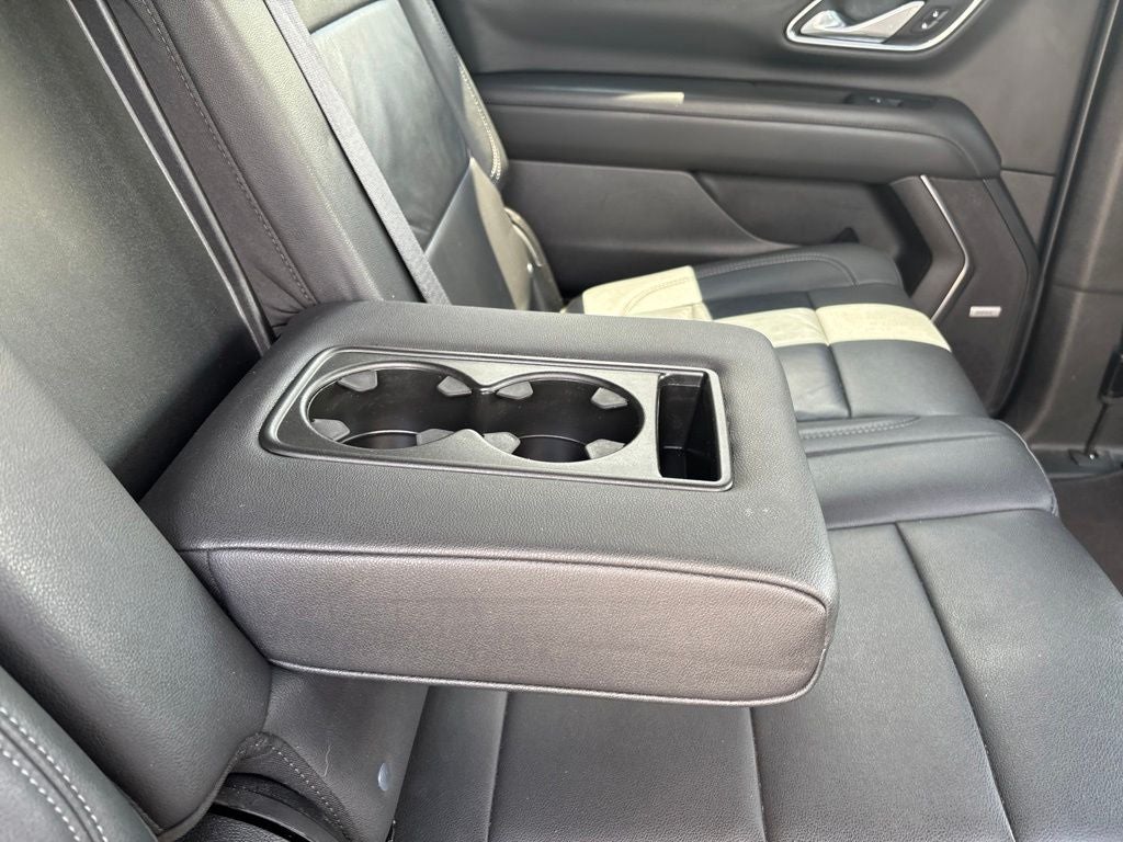 2024 Chevrolet Suburban 4WD LT