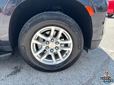 2024 Chevrolet Suburban 4WD LT