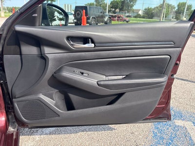 2025 Nissan Altima SV FWD