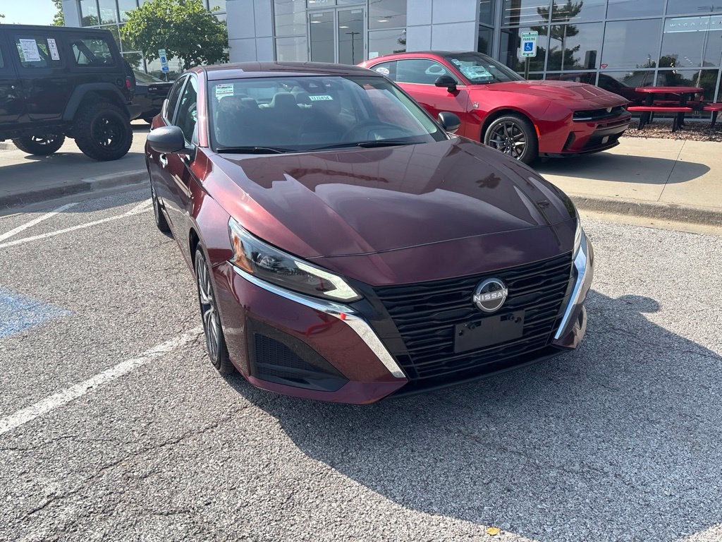 2025 Nissan Altima SV FWD