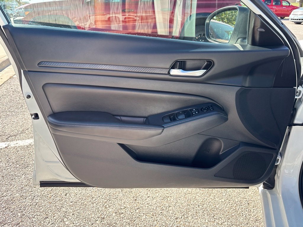 2025 Nissan Altima SV AWD