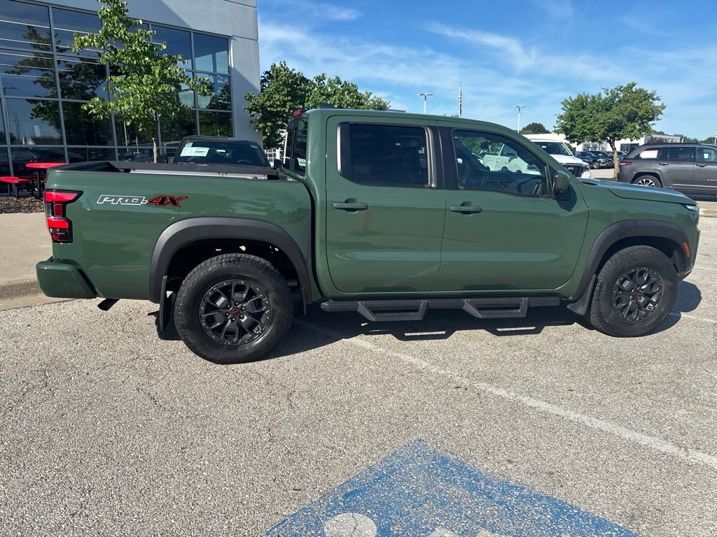 2023 Nissan Frontier Crew Cab PRO-4X 4x4