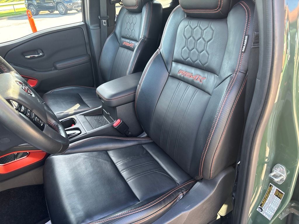 2023 Nissan Frontier Crew Cab PRO-4X 4x4