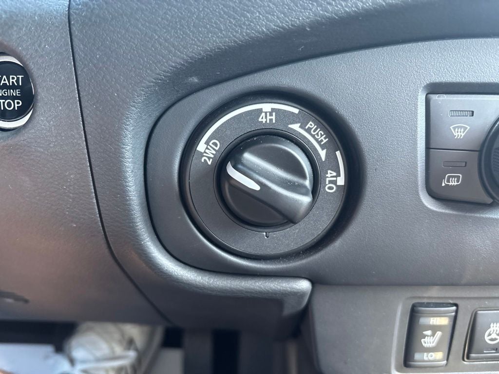 2023 Nissan Frontier Crew Cab PRO-4X 4x4
