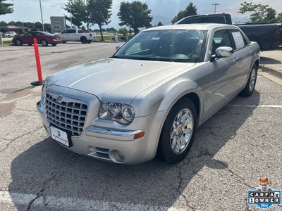 2005 Chrysler 300C Base