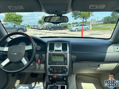 2005 Chrysler 300C Base