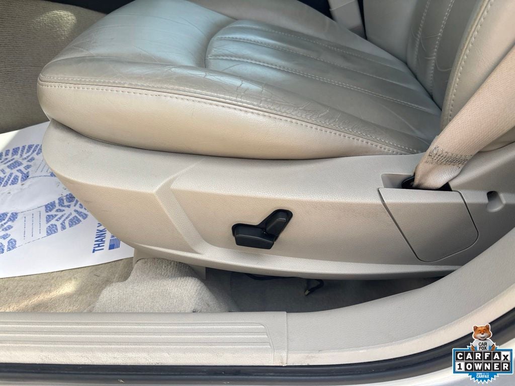 2005 Chrysler 300C Base