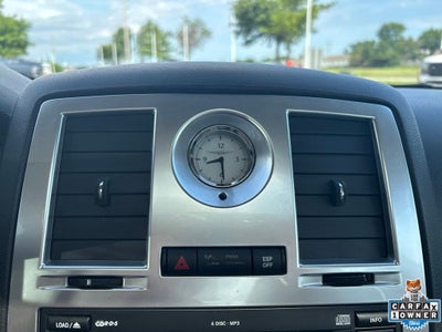 2005 Chrysler 300C Base