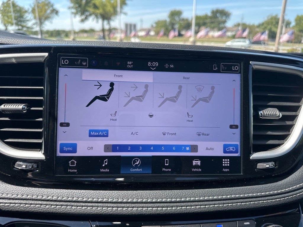 2026 Chrysler Pacifica Select