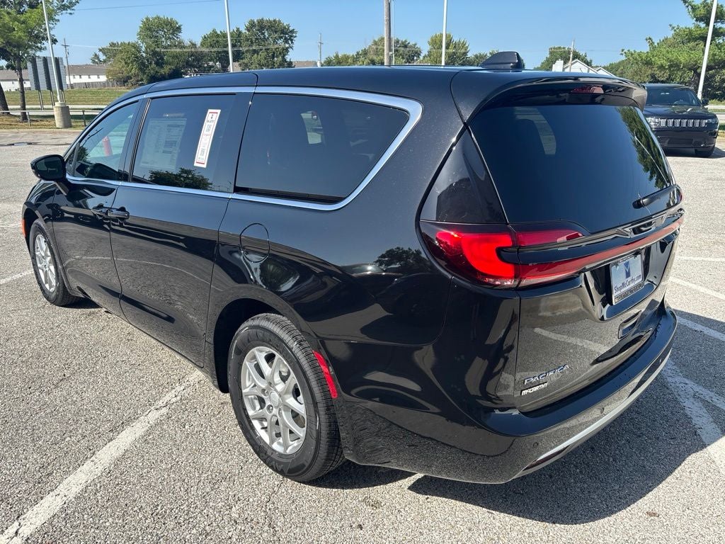 2027 Chrysler Pacifica PACIFICA SELECT