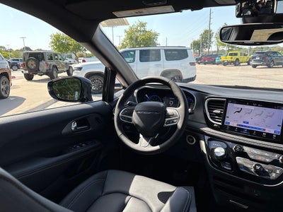 2027 Chrysler Pacifica PACIFICA SELECT