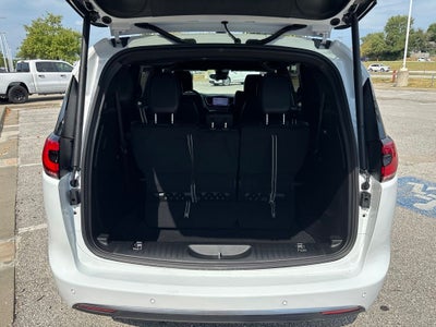 2027 Chrysler Pacifica PACIFICA SELECT