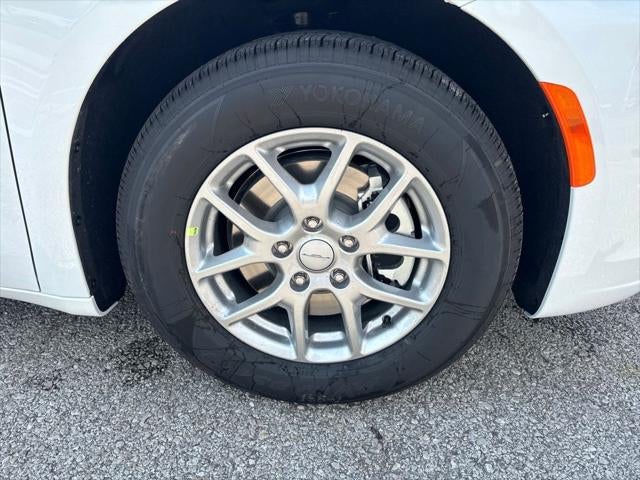 2027 Chrysler Pacifica PACIFICA SELECT