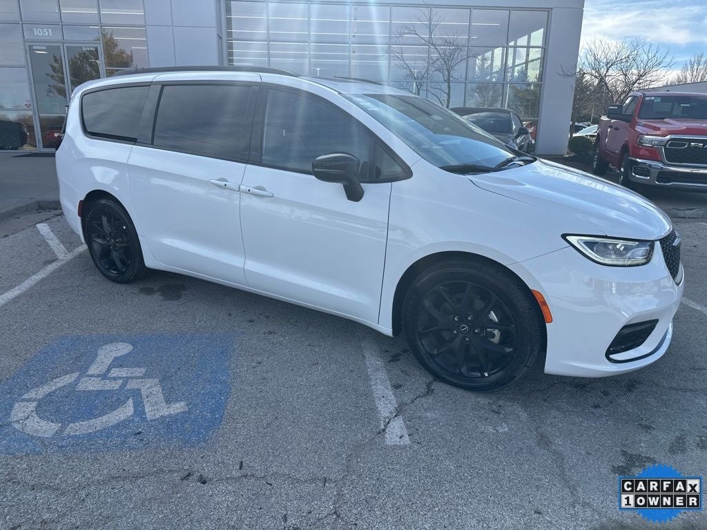 2025 Chrysler Pacifica Limited