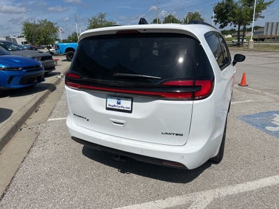 2025 Chrysler Pacifica Limited