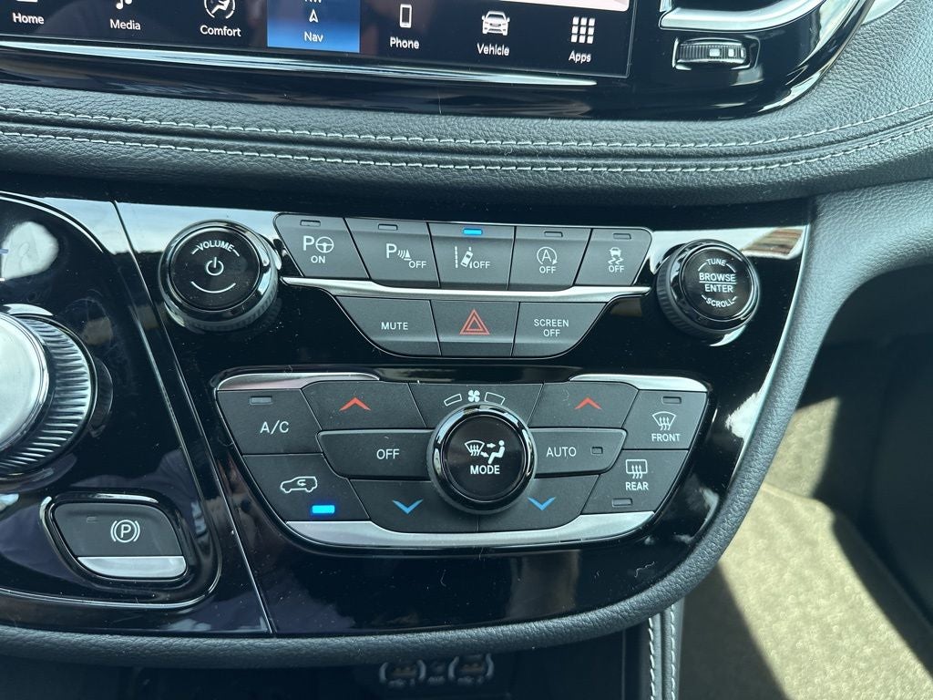 2025 Chrysler Pacifica Limited