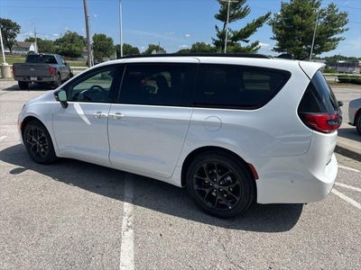 2025 Chrysler Pacifica PACIFICA LIMITED