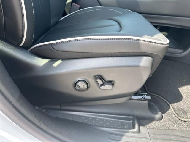 2025 Chrysler Pacifica PACIFICA LIMITED