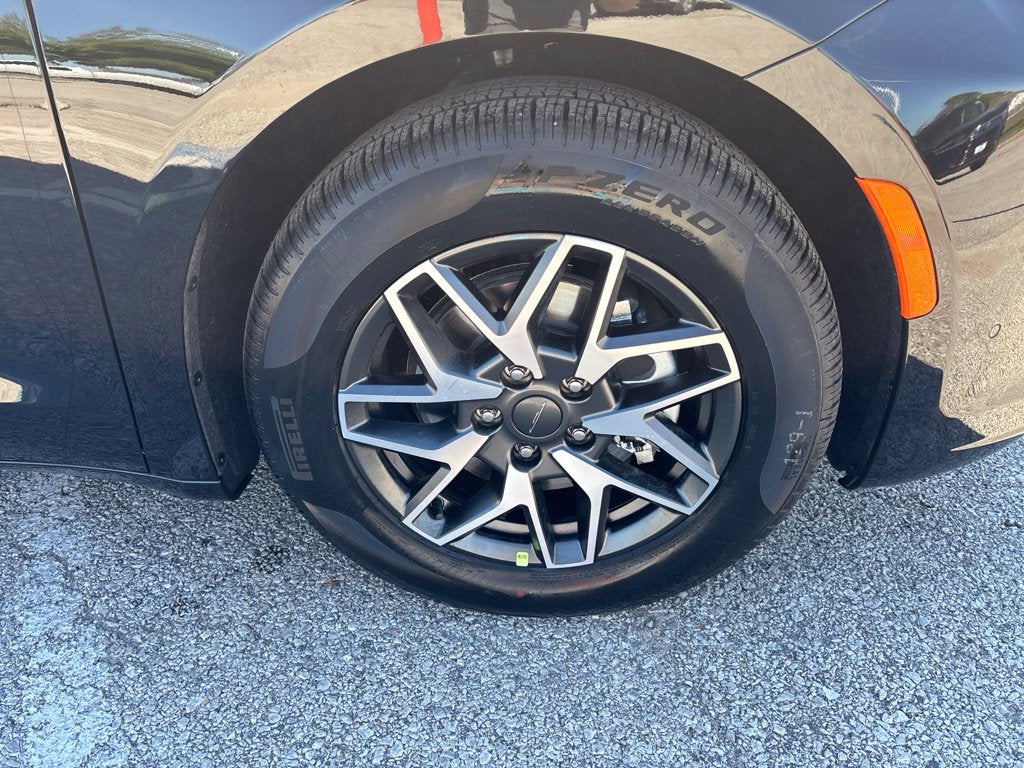 2027 Chrysler Pacifica PACIFICA LIMITED