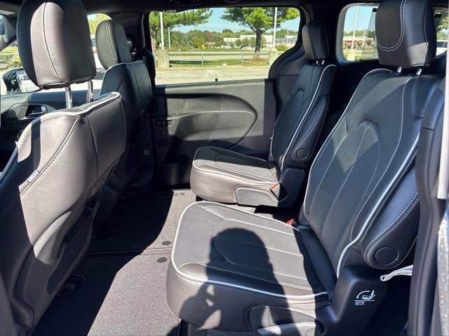 2027 Chrysler Pacifica PACIFICA LIMITED