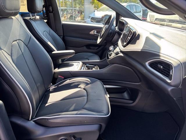 2027 Chrysler Pacifica PACIFICA LIMITED
