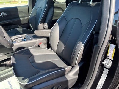 2027 Chrysler Pacifica PACIFICA LIMITED
