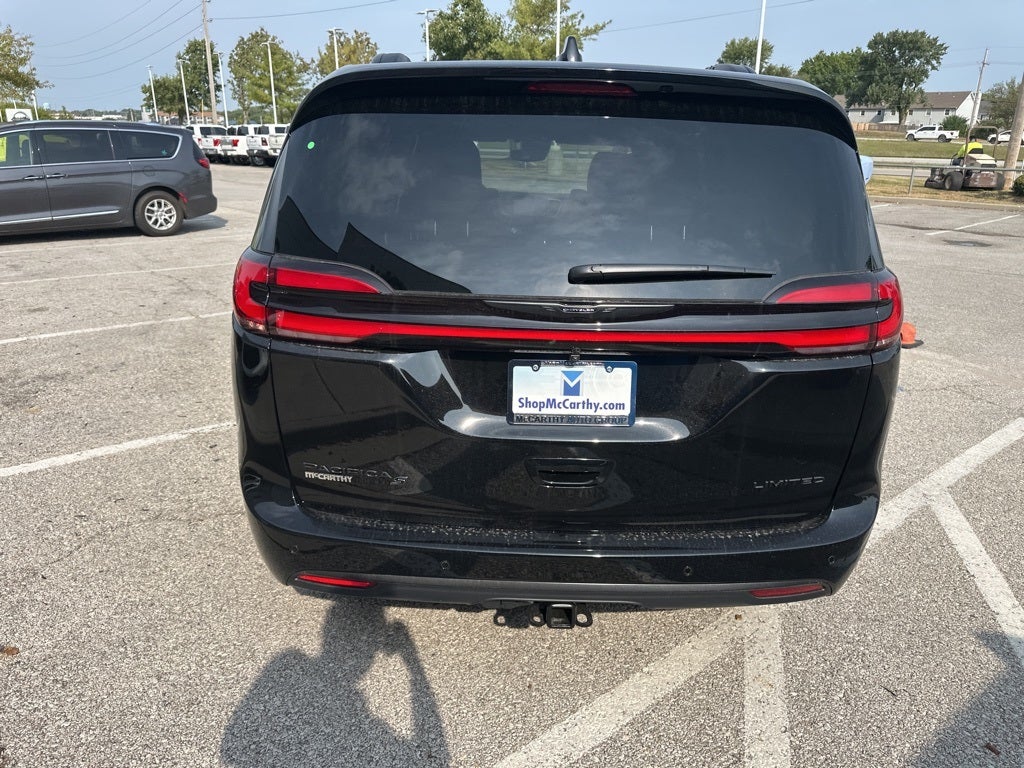 2026 Chrysler Pacifica Limited