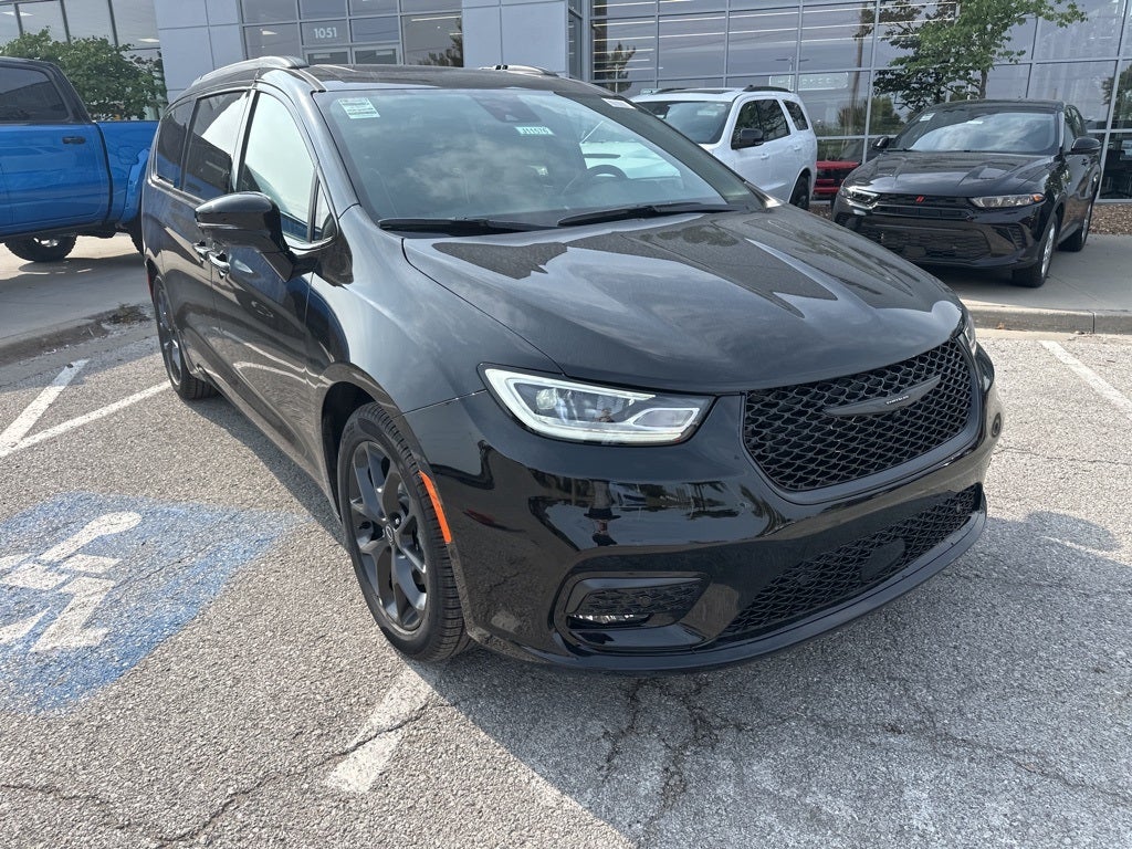 2026 Chrysler Pacifica Limited