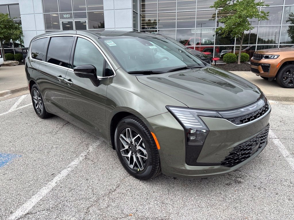 2027 Chrysler Pacifica Limited