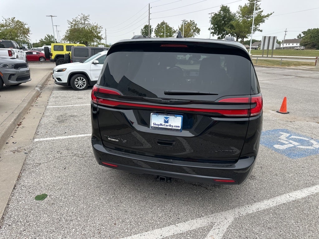 2026 Chrysler Pacifica Limited