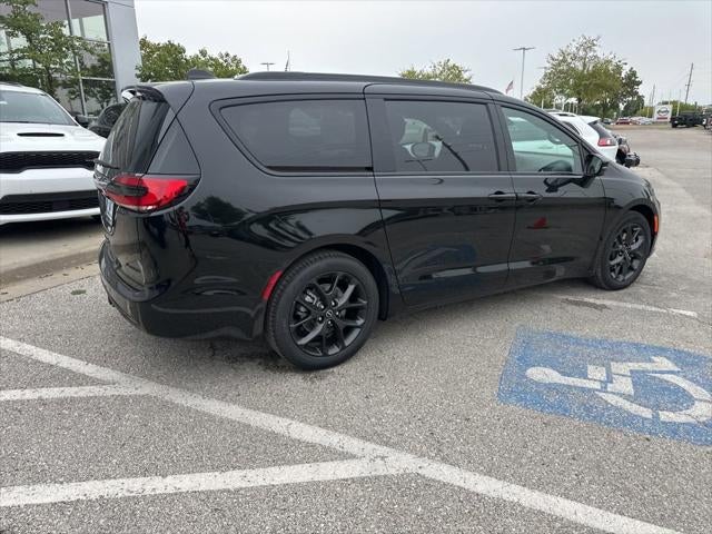 2026 Chrysler Pacifica PACIFICA LIMITED