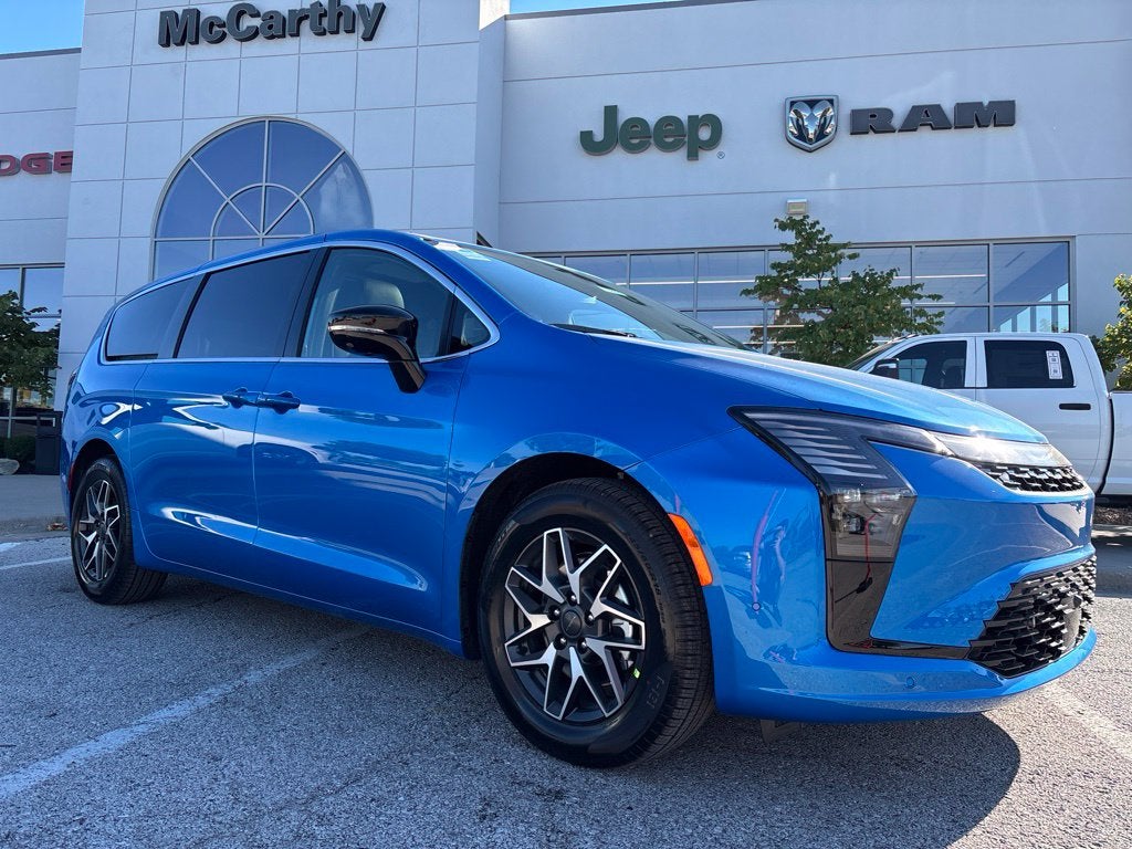 2027 Chrysler Pacifica PACIFICA LIMITED