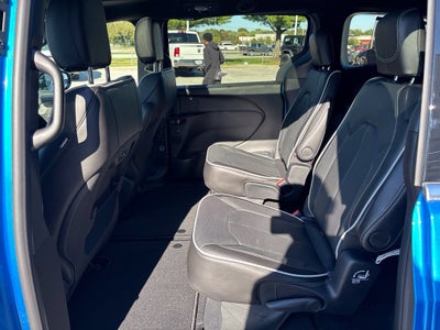 2027 Chrysler Pacifica PACIFICA LIMITED