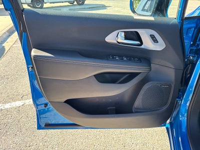 2027 Chrysler Pacifica PACIFICA LIMITED