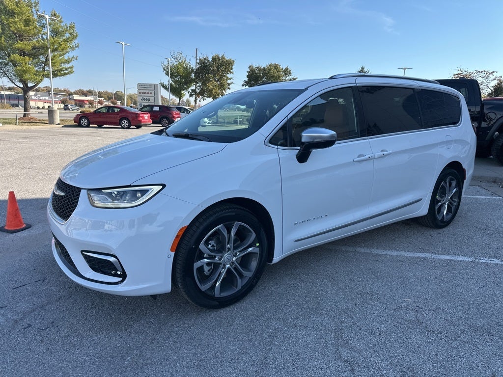 2026 Chrysler Pacifica Pinnacle